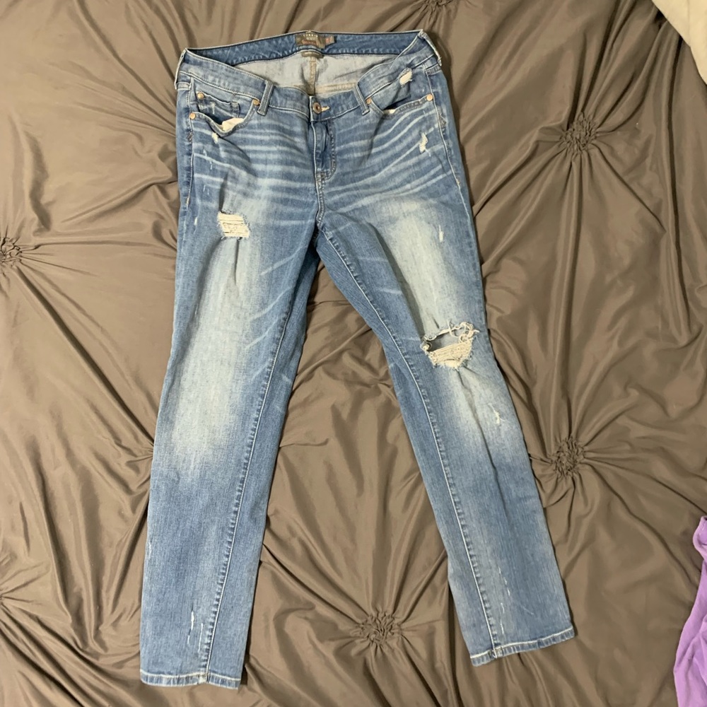 Torrid skinny distressed size 12